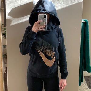 Nike hooded sweatshirt black and rose gold